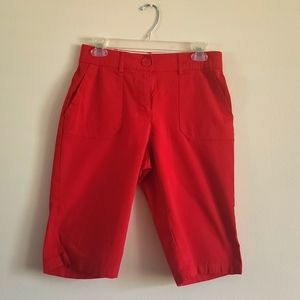 Ladies Bermuda shorts in red